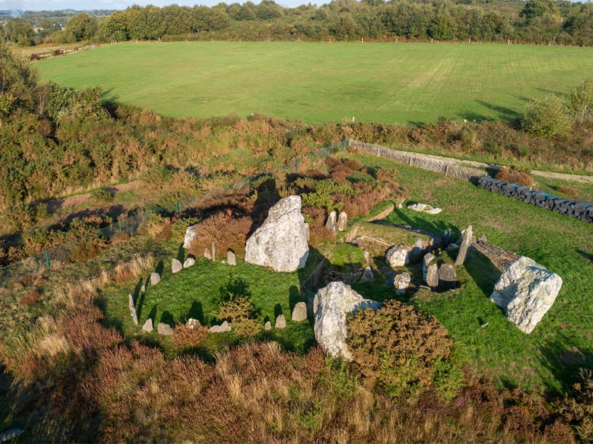 Moulin Menhirs & Zone Naturelle Protegee Saint-Just  Bagian luar foto